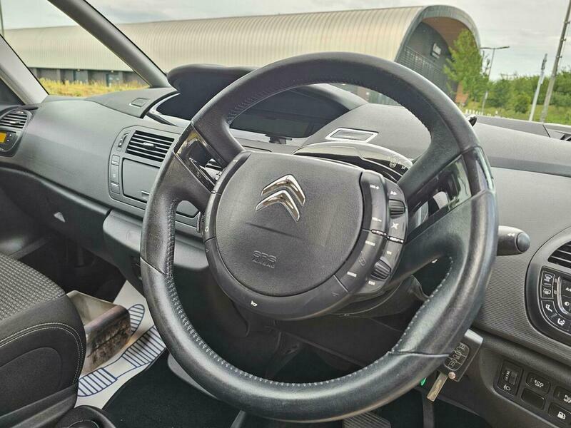 Citroen C4 Picasso Picasso 1.6 Vtr Plus Hdi 5Str 110 Bhp Brown #23