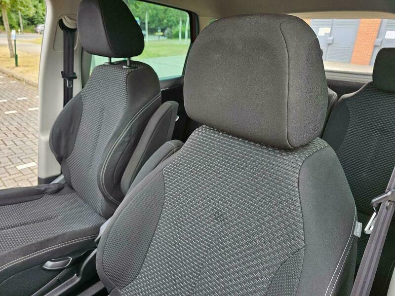 Citroen C4 Picasso Picasso 1.6 Vtr Plus Hdi 5Str 110 Bhp Brown #29