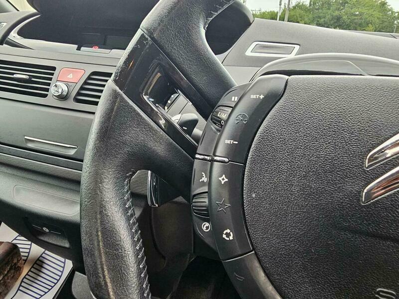 Citroen C4 Picasso Picasso 1.6 Vtr Plus Hdi 5Str 110 Bhp Brown #25