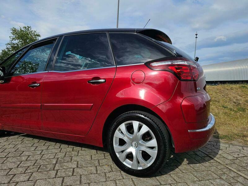 Citroen C4 Picasso Picasso 1.6 Vtr Plus Hdi 5Str 110 Bhp Brown #39