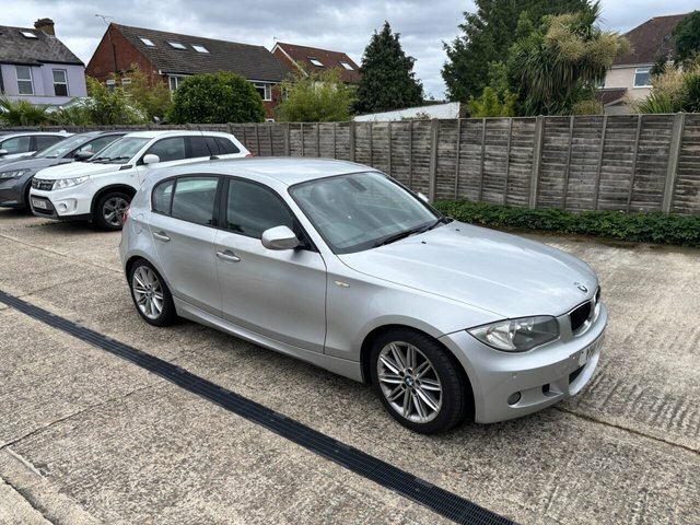 BMW 1 Series 2.0 118D M Sport Hatchback Euro YH11NHO Black #2