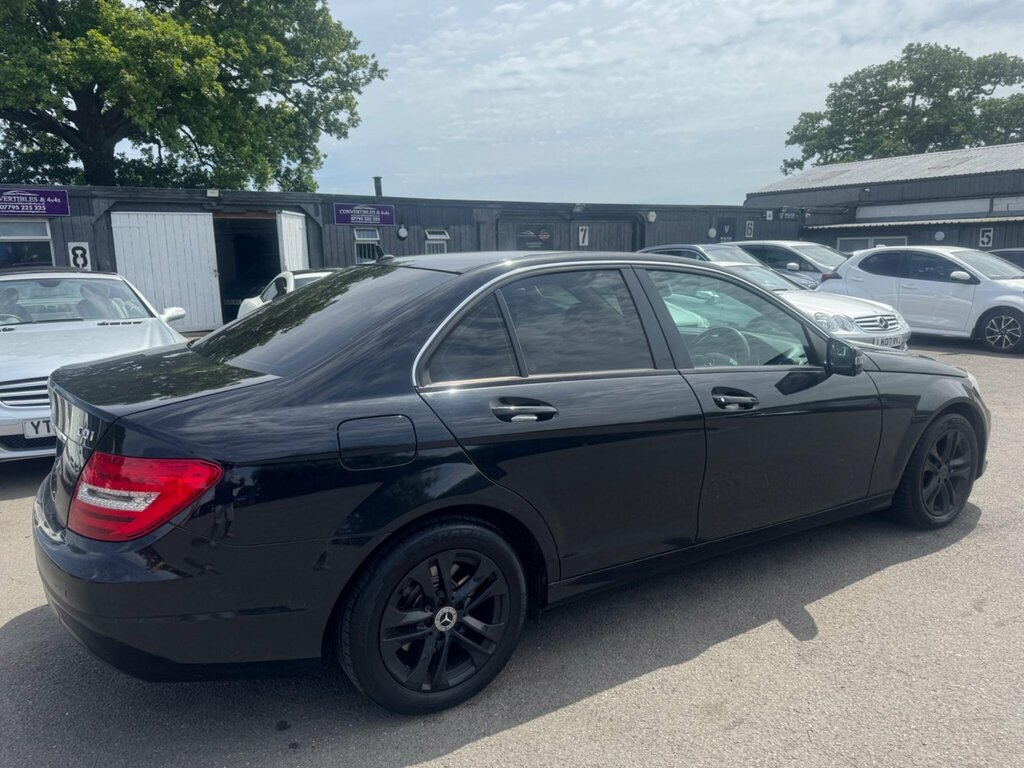 Mercedes-Benz C Class 2.1 C220 Cdi Blueefficiency Executive Se Saloon Black #4