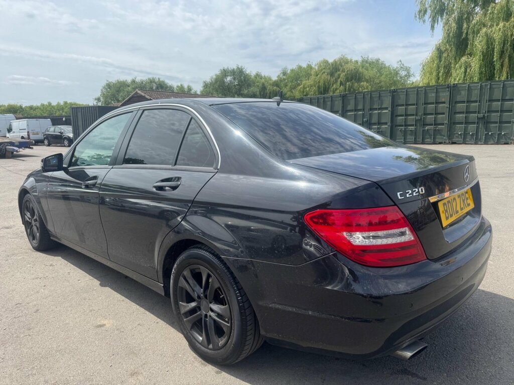 Mercedes-Benz C Class 2.1 C220 Cdi Blueefficiency Executive Se Saloon Black #5
