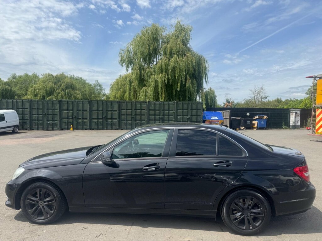 Mercedes-Benz C Class 2.1 C220 Cdi Blueefficiency Executive Se Saloon Black #6