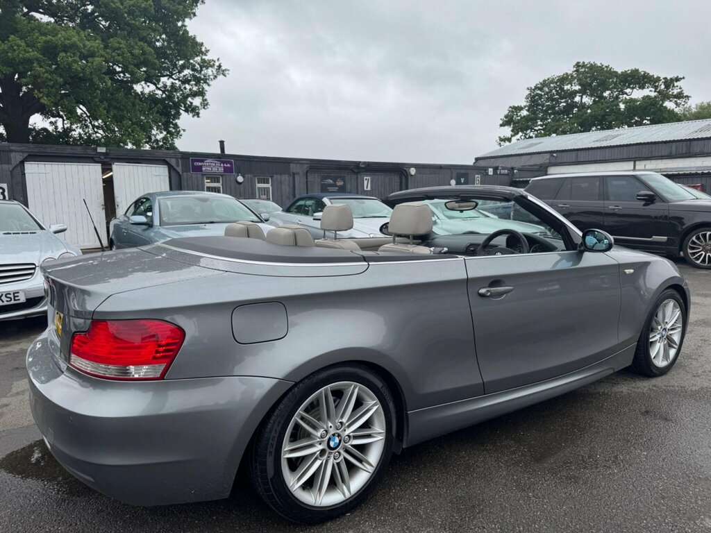 BMW 1 Series 120D M Sport Black #4