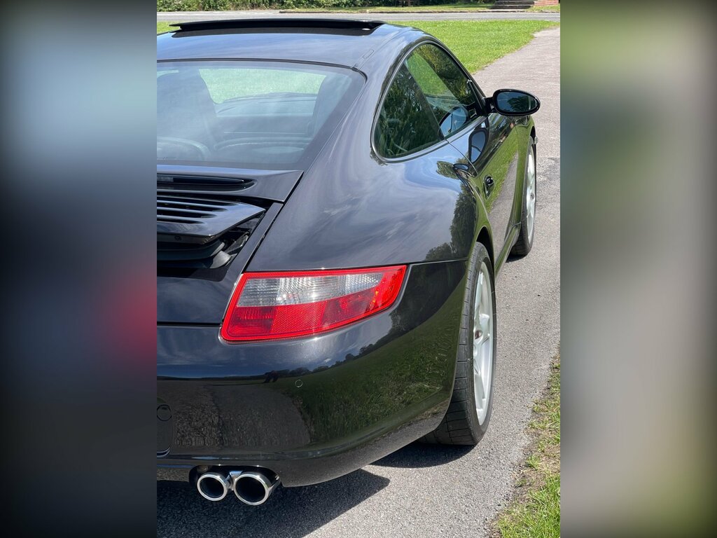 Porsche 911 Turbo - Incredible Grey #22