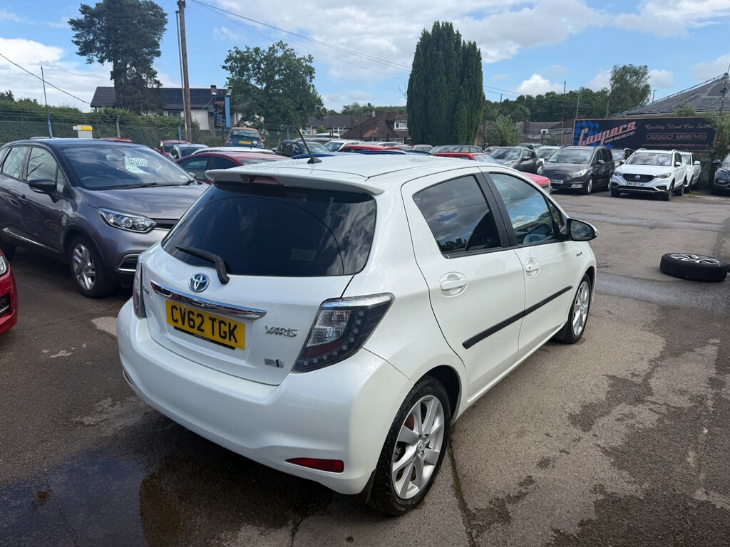 Toyota Yaris Vvt-i T Spirit CV62TGK White #6