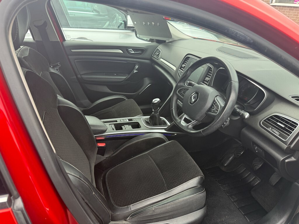 Renault Megane Dynamique Nav Dci PL17DLF Red #6