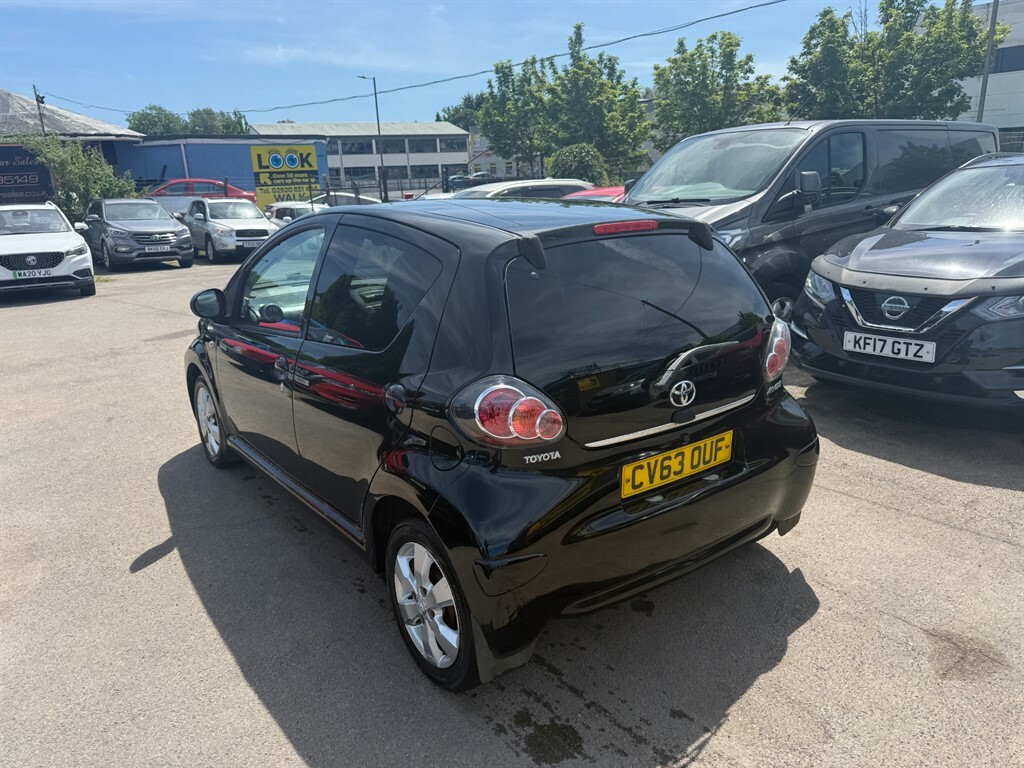 Toyota Aygo Vvt-i Move With Style Black #4