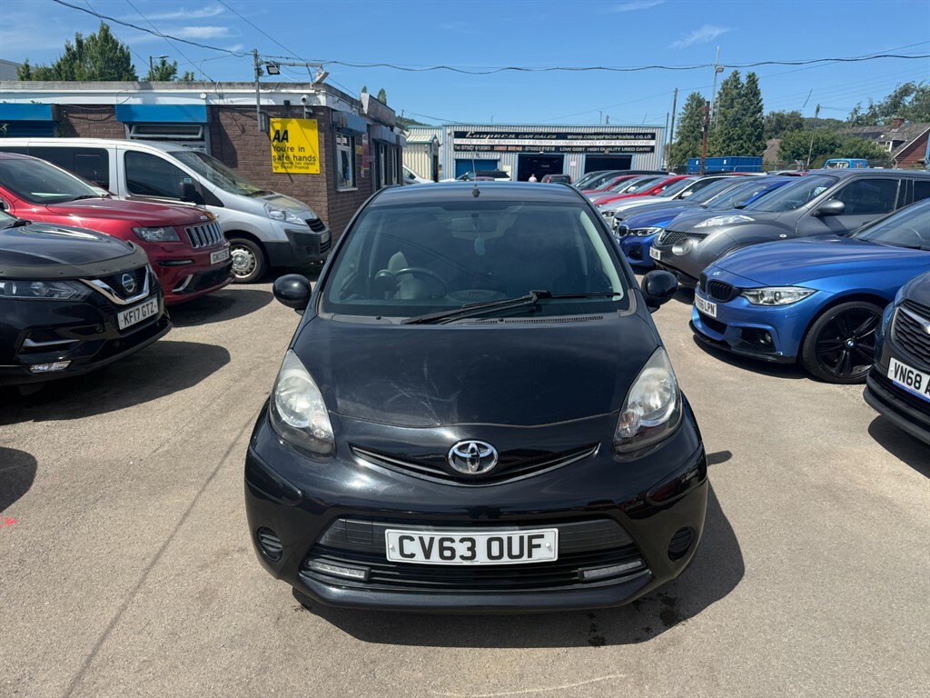 Toyota Aygo Vvt-i Move With Style Black #2