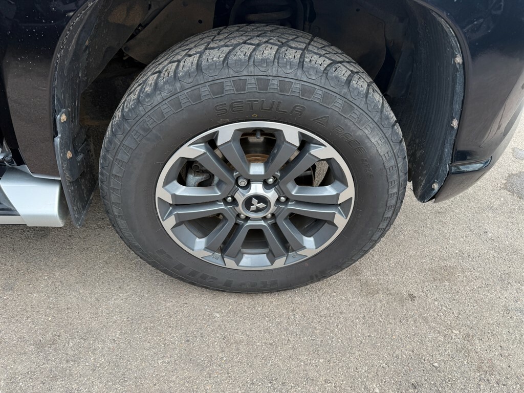 Mitsubishi L200 Double Cab Di-d 150 Warrior 4Wd Blue #11