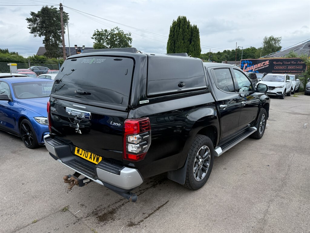 Mitsubishi L200 Di-d Warrior Dcb Black #6