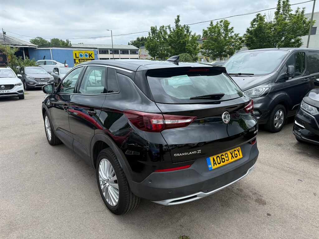Vauxhall Grandland X Business Edition Nav Black #4
