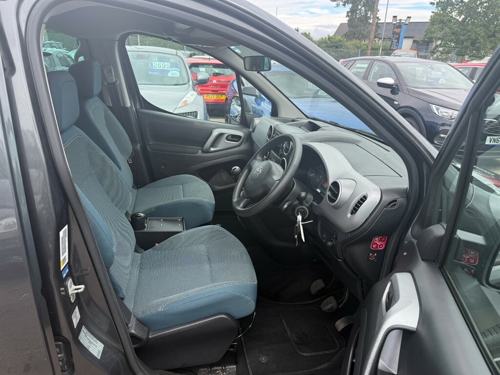 Citroen Berlingo  White #7