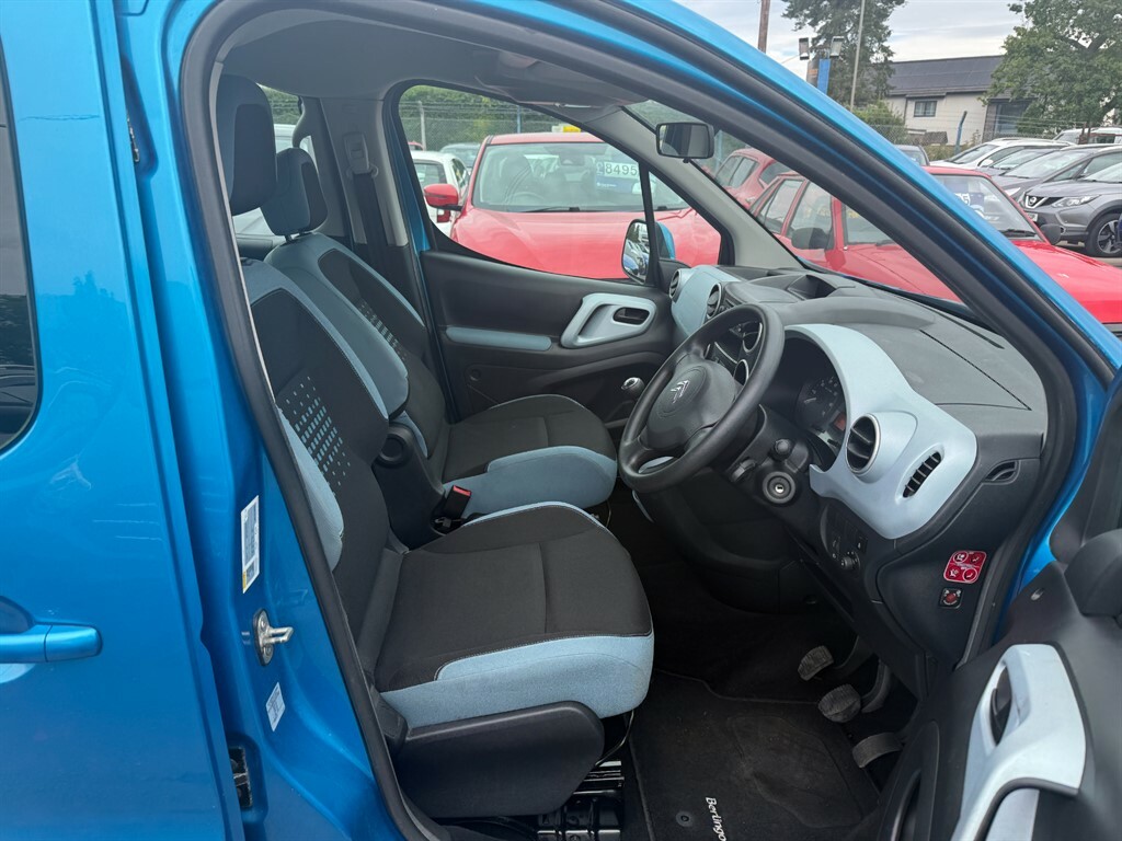 Citroen Berlingo Mpv White #7