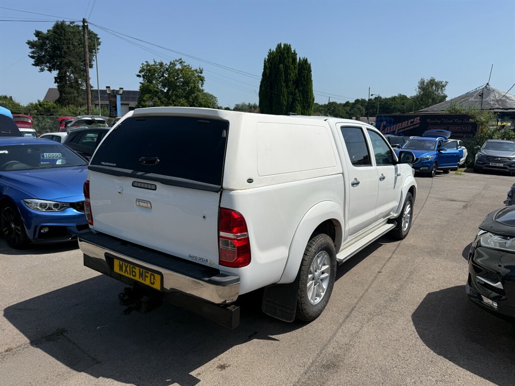 Toyota HILUX Icon 4X4 D-4d Dcb White #5