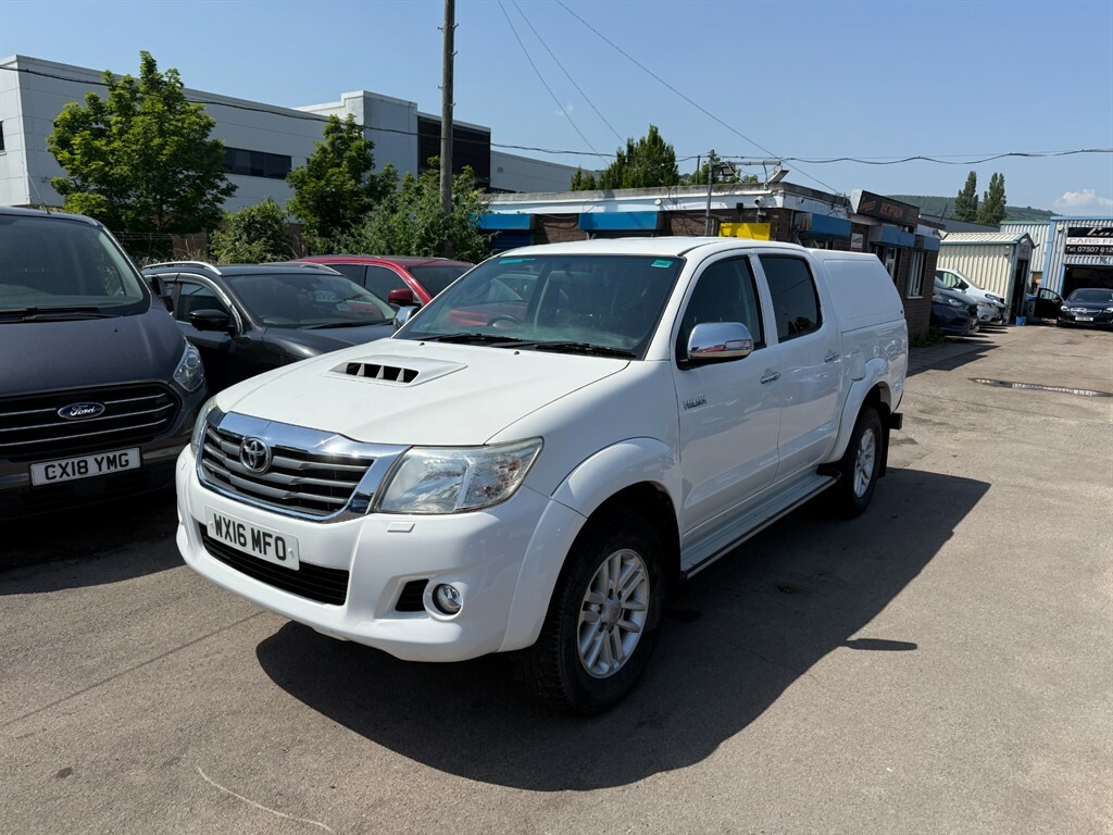 Toyota HILUX Icon 4X4 D-4d Dcb White #3