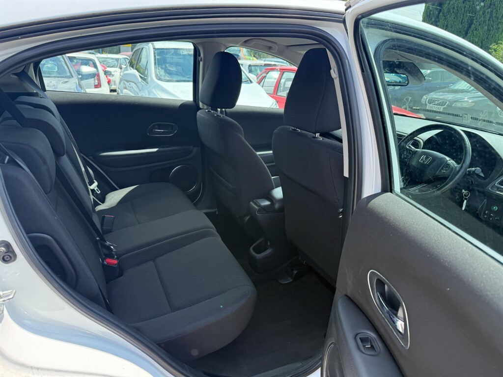 Honda Hr-V 1.5 I-vtec Se Cvt White #8