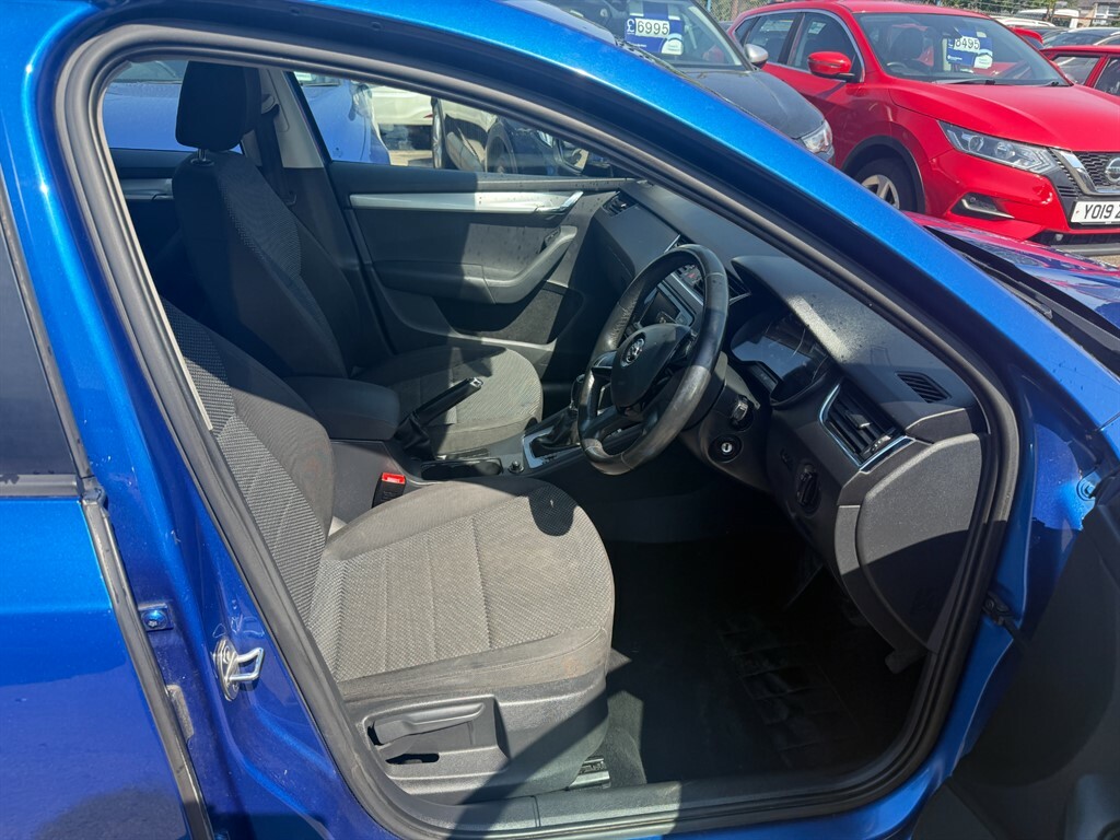 Skoda Octavia Tdi Vrs U533 Red #7