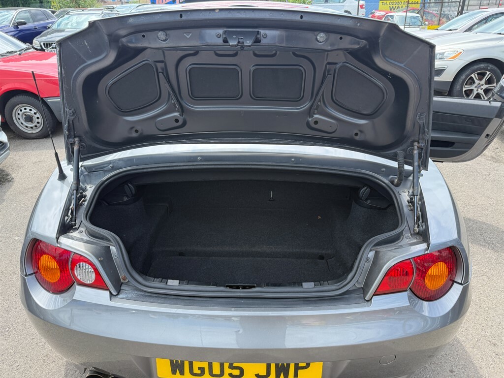 BMW Z4 2.0 Z4 Se Roadster 148 Bhp Silver #8