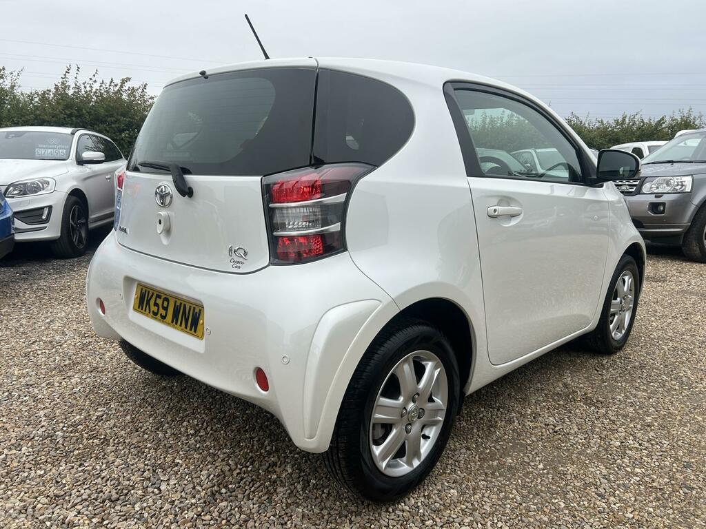 Toyota IQ 1.0 Vvt-i Hatchback Multidrive Euro 4 White #6