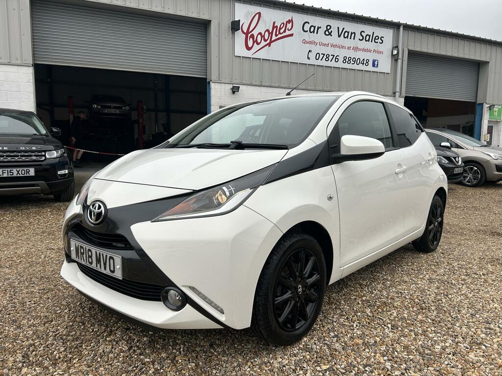 Toyota Aygo 1.0 Vvt-i X-style Hatchback Euro WR18MVO White #2