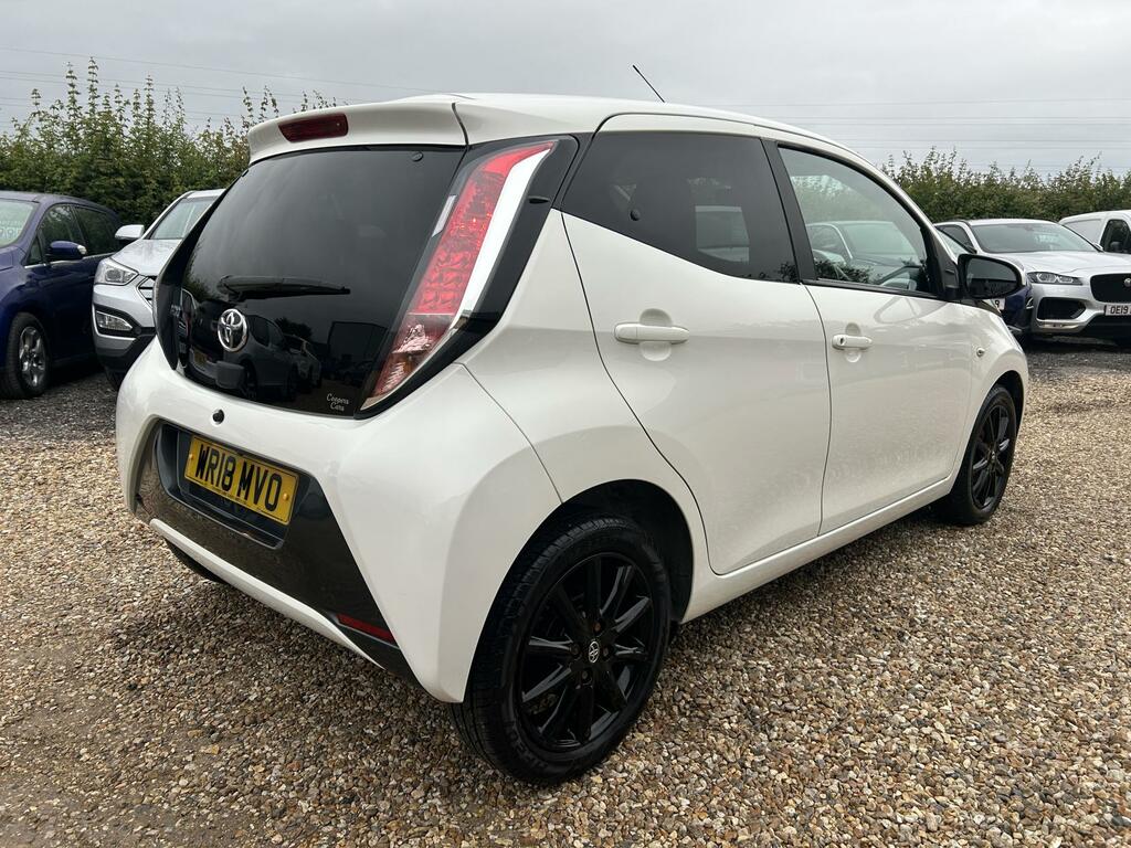 Toyota Aygo 1.0 Vvt-i X-style Hatchback Euro WR18MVO White #5