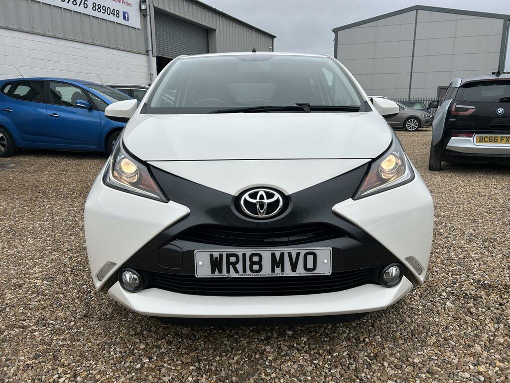 Toyota Aygo 1.0 Vvt-i X-style Hatchback Euro WR18MVO White #3