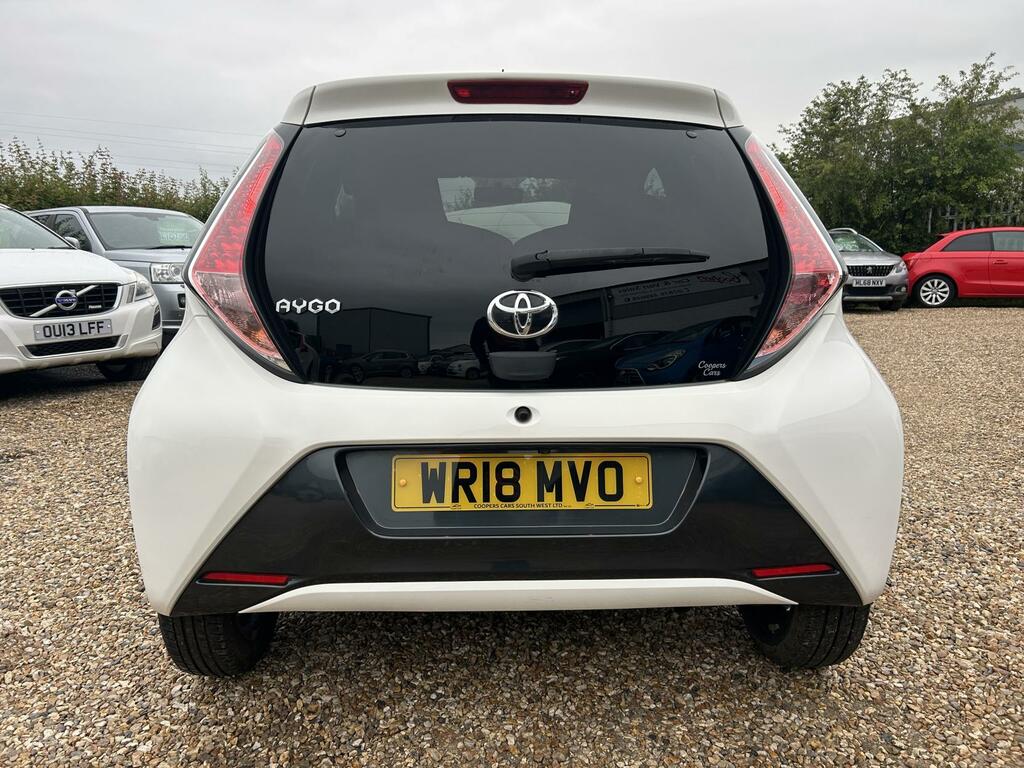 Toyota Aygo 1.0 Vvt-i X-style Hatchback Euro WR18MVO White #6