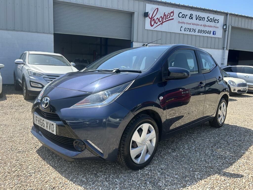 Toyota Aygo 1.0 Vvt-i X-play Hatchback Euro Blue #2
