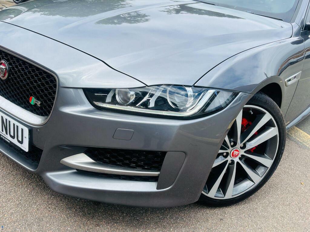 Jaguar XE R-sport Saloon Black #14