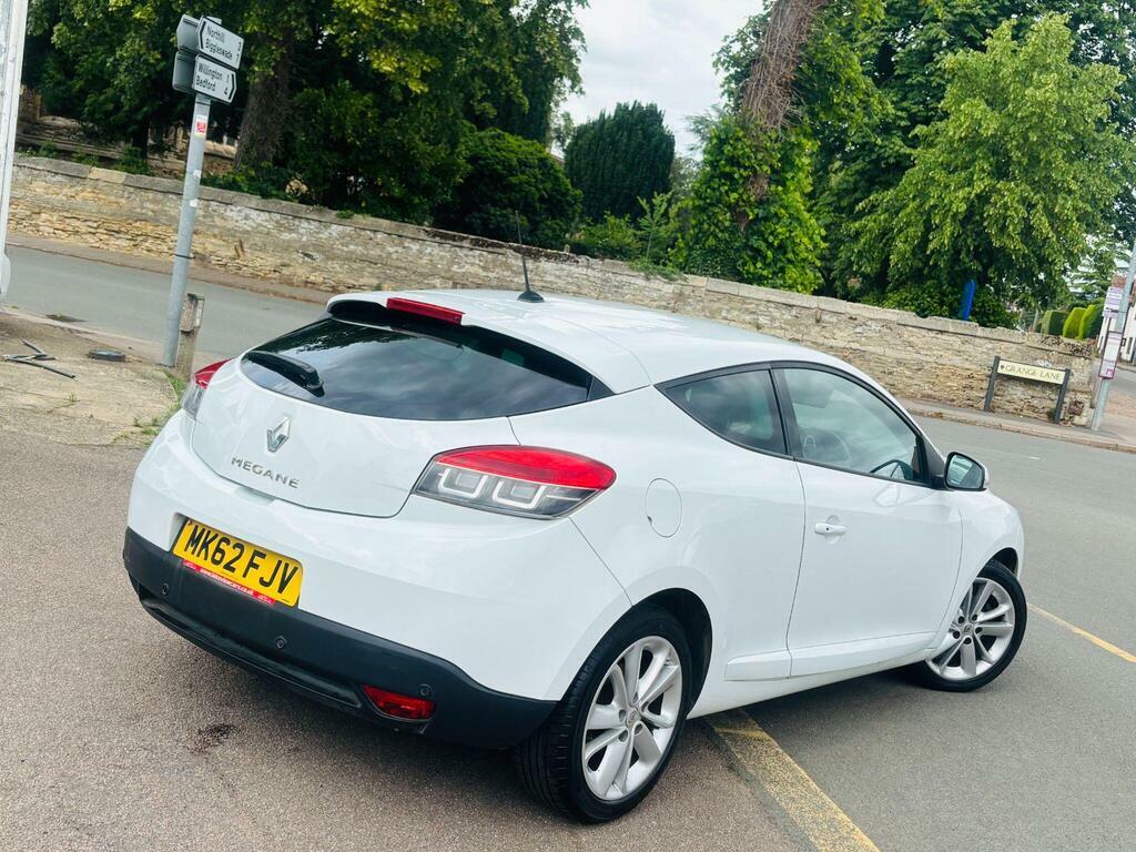 Renault Megane 1.6 16V Dynamique Tomtom Euro 5 White #4
