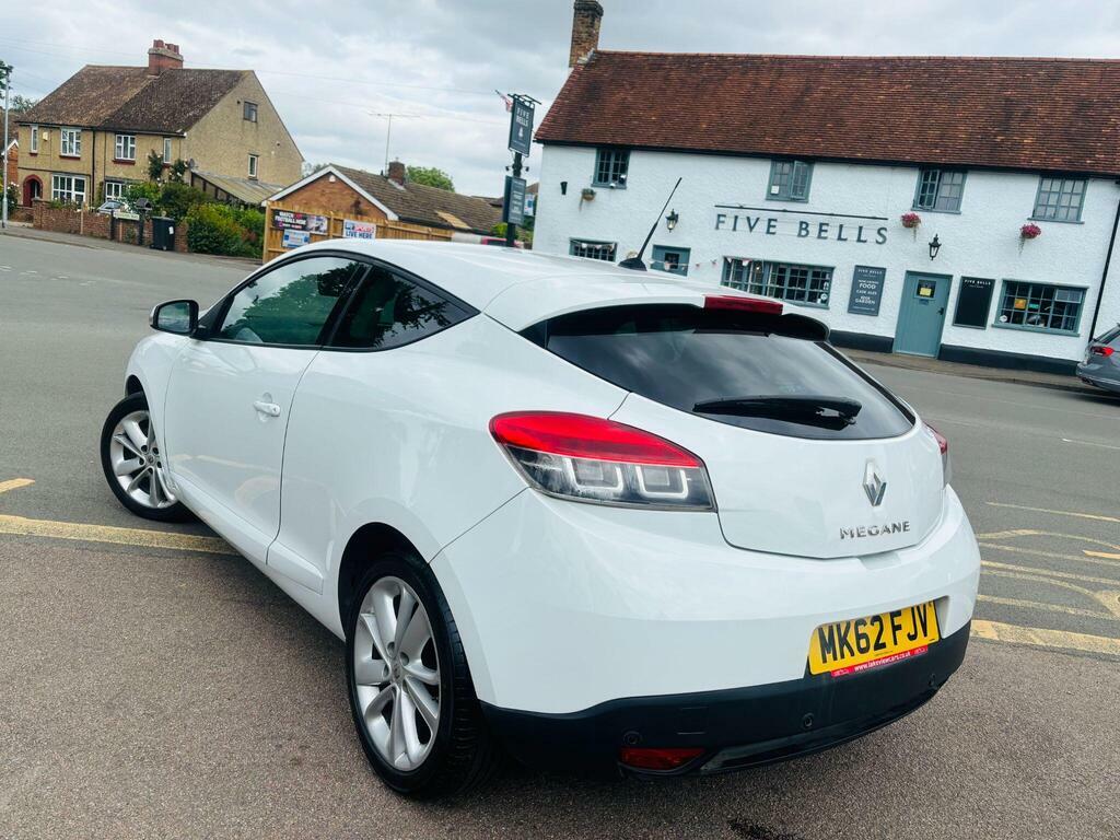 Renault Megane 1.6 Dynamique Tomtom Vvt 110 Bhp White #8