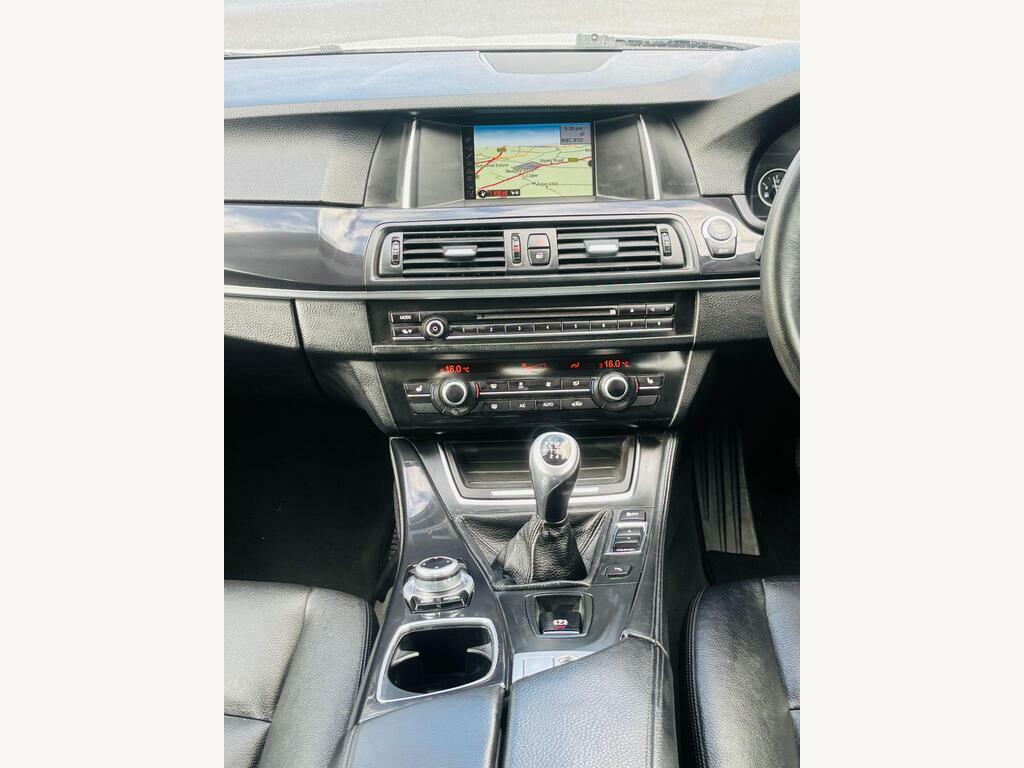 BMW 5 Series 520D Se Blue #10