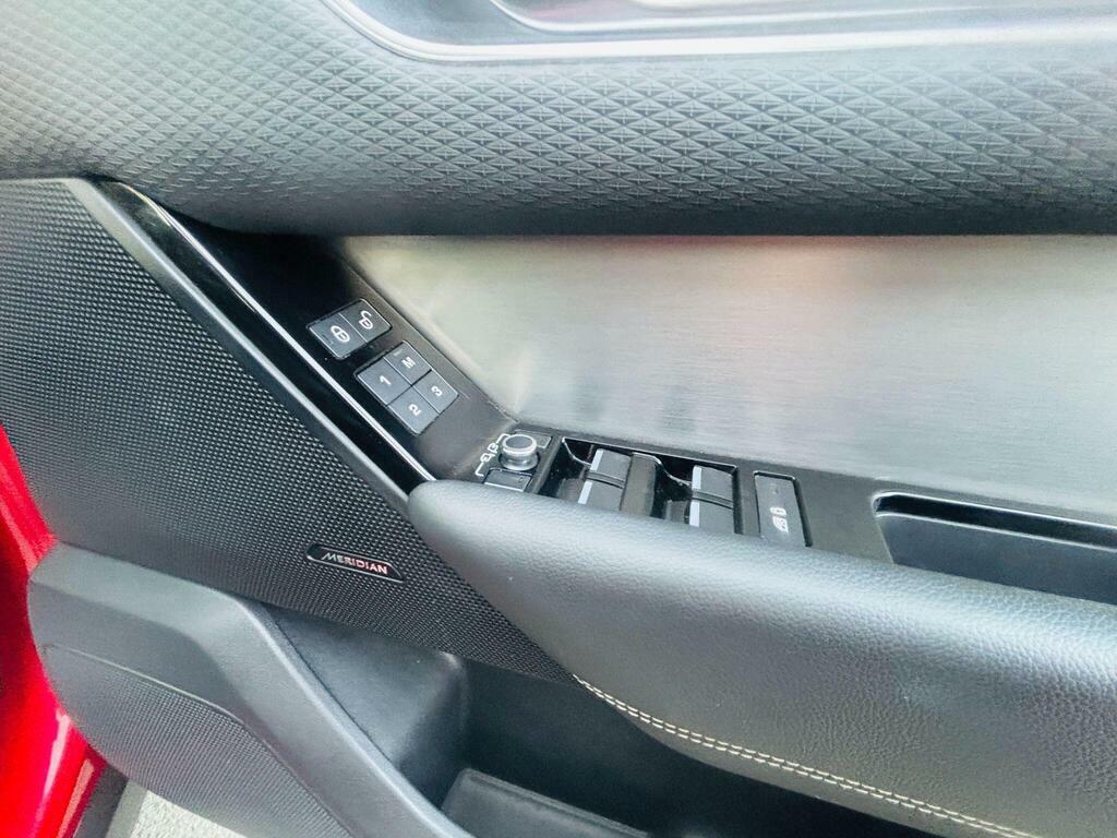 Land Rover Range Rover Velar Se Red #19