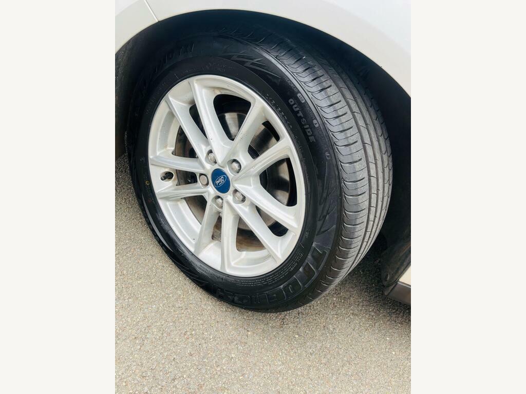 Ford C-Max 1.0T Ecoboost Titanium Mpv Euro White #13