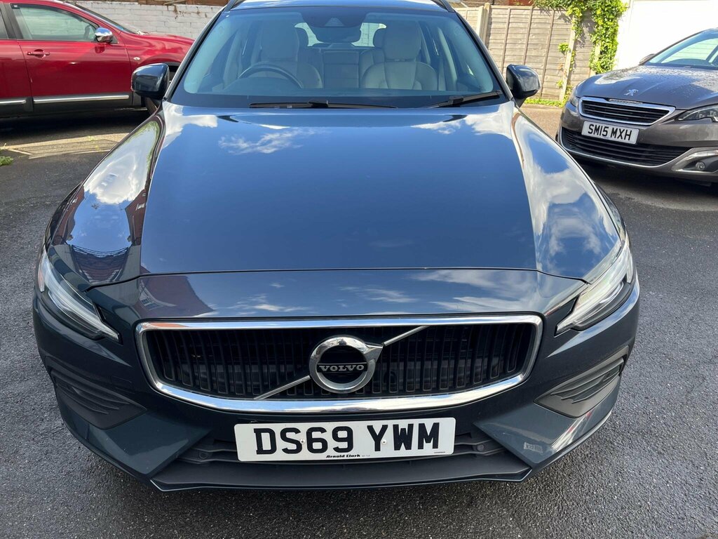 Volvo V60 2.0 T4 Momentum Plus Euro 6 Ss Blue #2