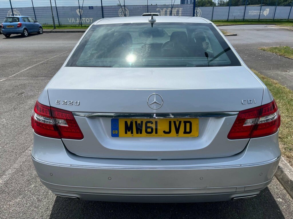 Mercedes-Benz E Class 2.1 E220 Cdi Blueefficiency Executive Se G-tronic Silver #6