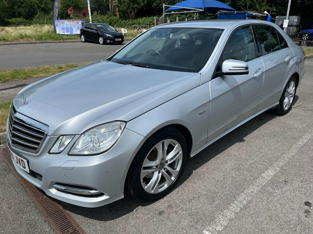 Mercedes-Benz E Class 2.1 E220 Cdi Blueefficiency Executive Se G-tronic Silver #3