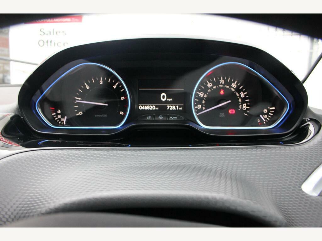 Peugeot 2008 1.2 Puretech Allure Grey #9