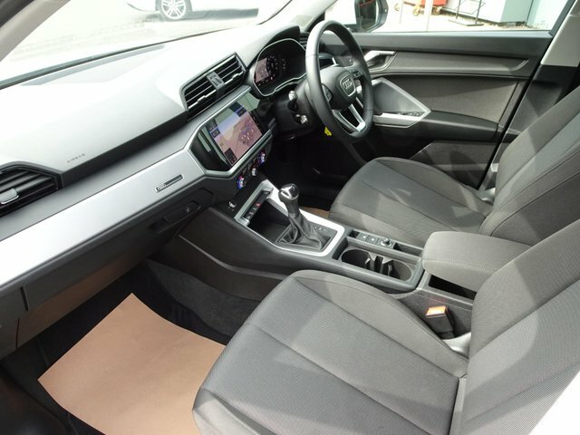 Audi Q3 1.5 Tfsi Cod 35 Technik S Tronic Euro 6 S S RO72ZDJ White #2