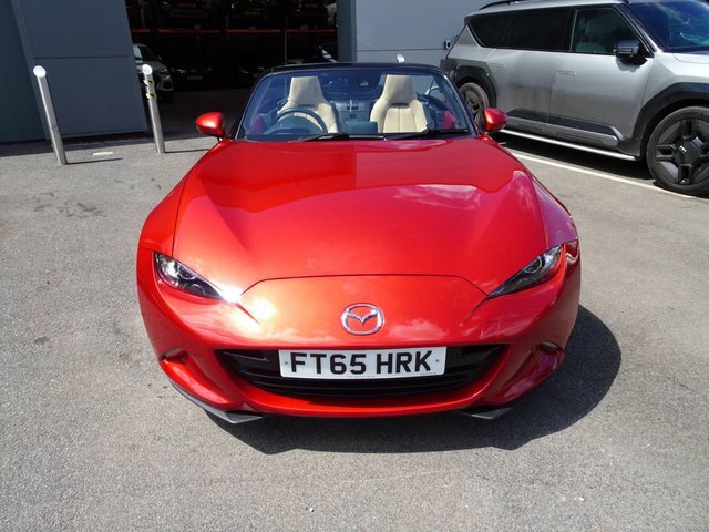 Mazda MX-5 2.0 Skyactiv-g Sport Nav Euro 6 Red #5