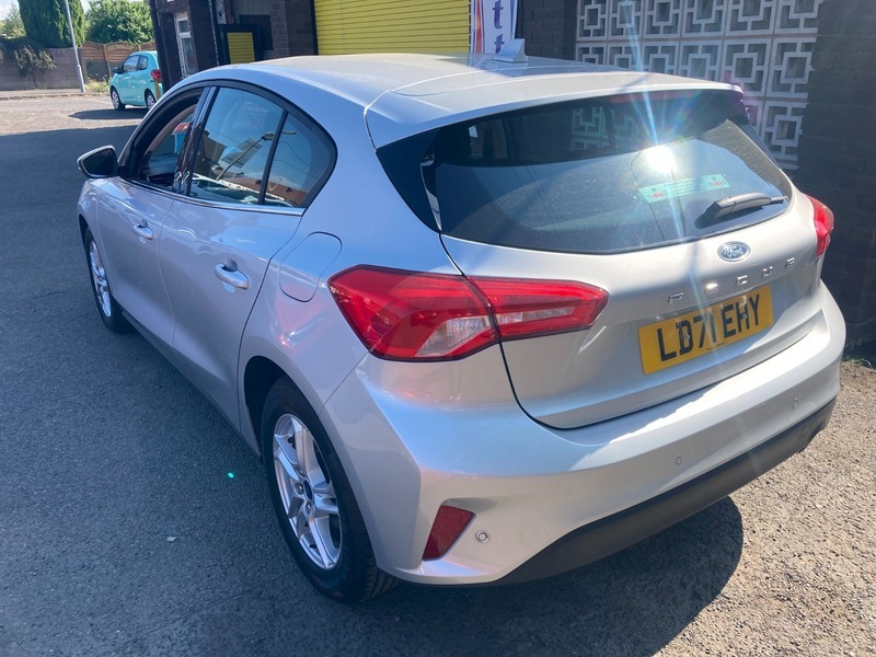 Ford Focus 1.0T Ecoboost Zetec Hatchback Silver #5