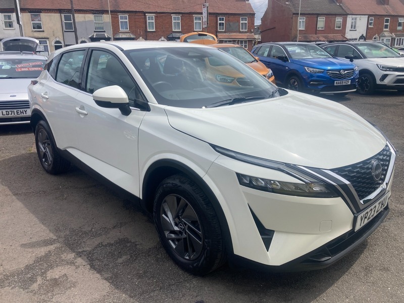 Nissan Qashqai 1.3 Dig-t Mhev Acenta YP23ZXU White #3