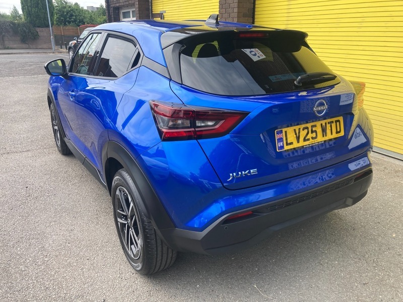Nissan Juke 1.0 Dig-t N-connecta Suv White #4
