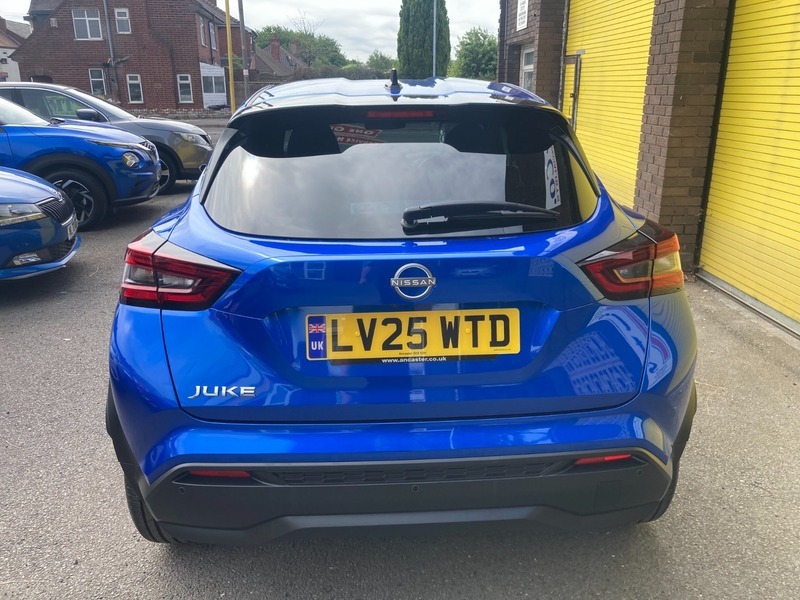 Nissan Juke 1.0 Dig-t N-connecta Suv White #6