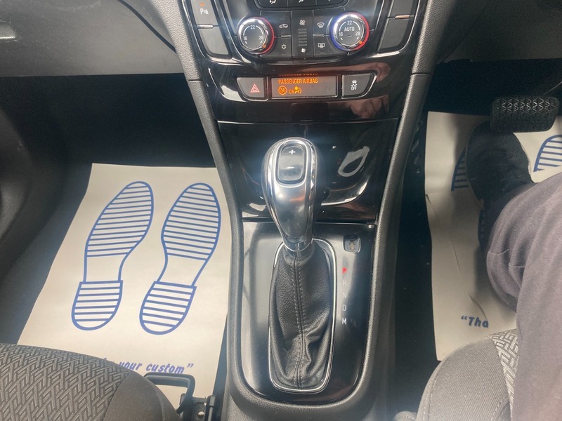 Vauxhall Mokka  White #12