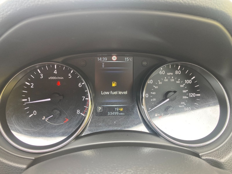 Nissan  Dig-t Acenta Suv Red #9