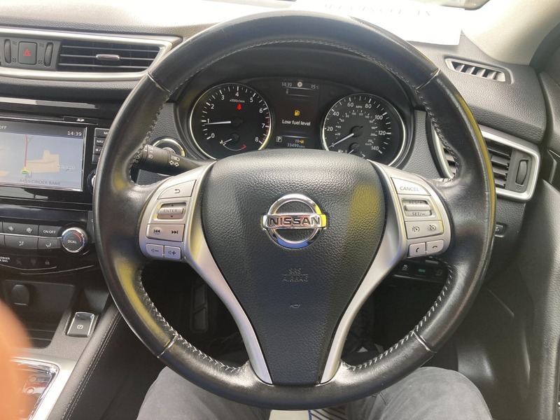Nissan  Dig-t Acenta Suv Red #12