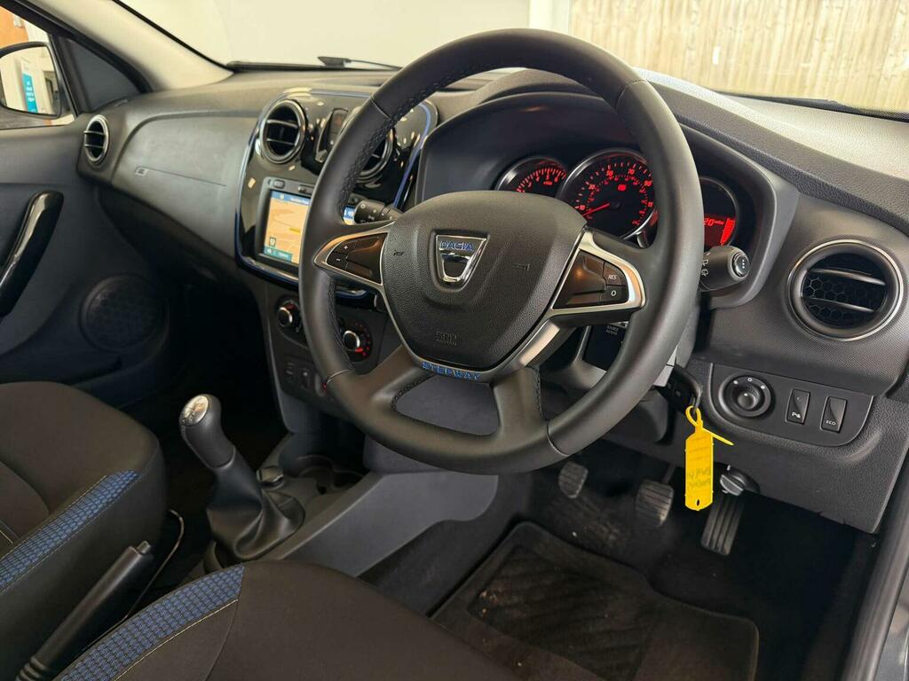 Dacia Sandero Stepway Hatchback 0.9 Tce Se Twenty Euro 6 Ss 2020 Grey #3